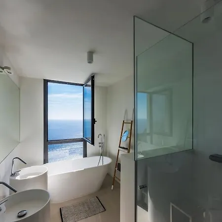 Villa En Primera Linea De Mar - Magnificas Vistas Girona